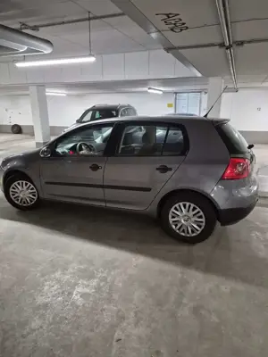 Volkswagen Golf 1.6 Trendline, rostfrei und 1 Jahr TÜV