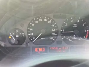 BMW 318 318i
