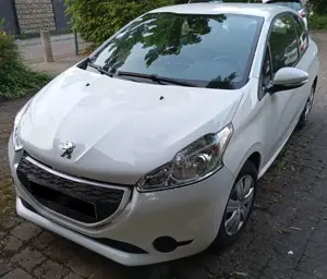 Peugeot 208 3-Türer PureTech 82 Active Bild 4
