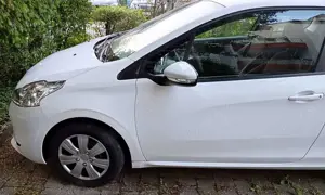 Peugeot 208 3-Türer PureTech 82 Active Bild 3