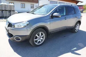 Nissan Qashqai +2 Acenta 4X4 Allrad 7 Sitze NAV AHK CAM