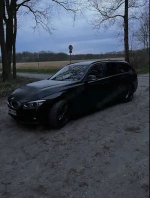 BMW 320 320 i Advantage