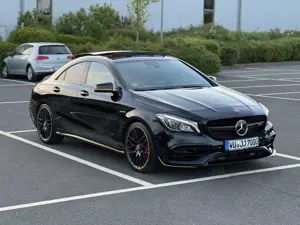 Mercedes-Benz CLA 45 AMG 4Matic Speedshift 7G-DCT Yellow Night Edition Bild 3