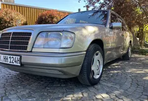 Mercedes-Benz E 200 E 200 T / S124 / W124 TE / H-Kennzeichen