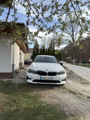 BMW 320 320 d xDrive Advantage Bild 5