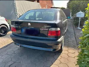 BMW 316 3er 316i compact Bild 2
