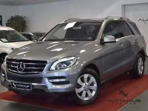 Mercedes-Benz ML 250 CDI BlueTec~1HAND~NACHTSICHTAS.~ACC~XENON~TOP ZUST