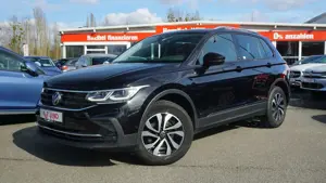 Volkswagen Tiguan 2.0 TDI Active LED Navi ACC AHK PDC USB Bild 2
