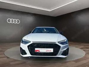 Audi A4 Bild 2