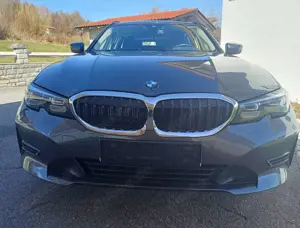 BMW 318 318i Touring Aut. Advantage Bild 3