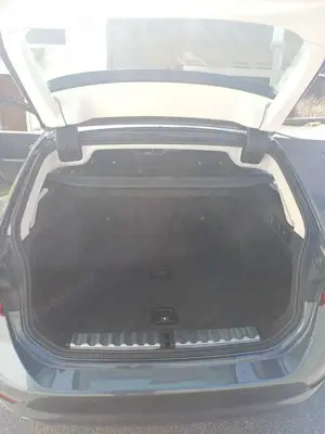 BMW 318 318i Touring Aut. Advantage Bild 5