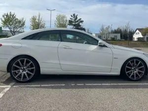 Mercedes-Benz E 350 E 350 CDI BlueEfficiency Avantgarde
