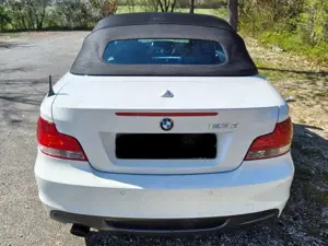 BMW 123 123d Cabrio Aut. Bild 2
