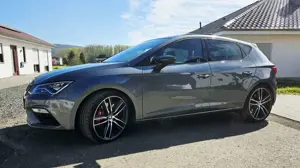 SEAT Leon 2.0 TSI DSG Cupra 300 ACC Panorama Sitzh.