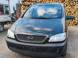 Opel Zafira Zafira 1.6 Comfort mit 7 Sitzen / TÜV NEU Bild 2