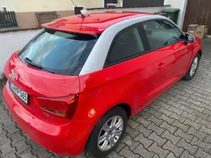 Audi A1 A1 1.6 TDIAttraction Bild 5