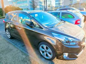 Kia Carens CRDi DPF Aut. EX
