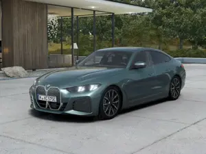 BMW i4 eDrive40 [M Sport, HUD, AHK, ACC, RFK, 19" LMR]