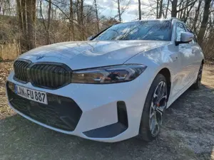 BMW 330 e Touring xDrive Aut. M Sport Pano AHK LCI 2