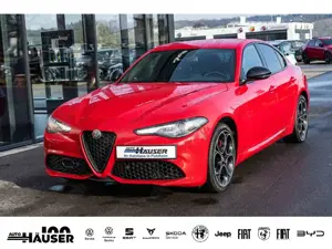 Alfa Romeo Giulia Veloce 2.0 Turbo AT8 Q4 AHK ASSISTENZ BI-XENON NAV