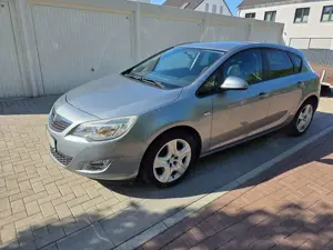 Opel Astra Astra J 1.4 ecoFLEX Design Edition