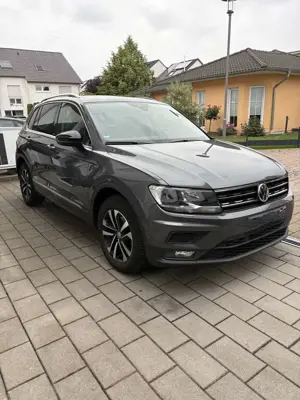Volkswagen Tiguan IQ. DRIVE Bild 4