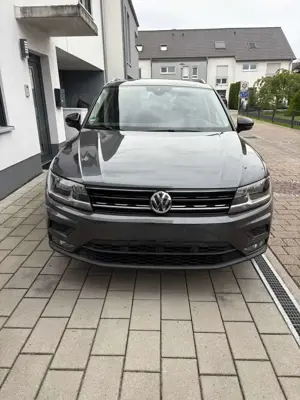 Volkswagen Tiguan IQ. DRIVE Bild 3