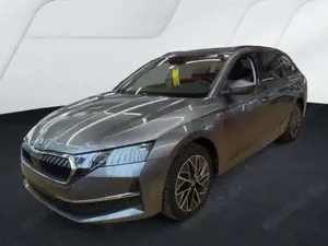 Skoda Octavia Combi 2.0 TDI DSG TOUR PANO NAVI SITZHZG
