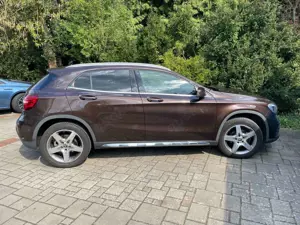 Mercedes-Benz GLA 200 GLA 200 7G-DCT AMG Line