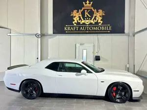 Dodge Challenger 6,2 V8-HELLCAT-HR-LEDER-NAVI-EXTREM