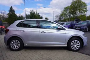 Volkswagen Polo 1.0 Klima Android Apple Sitzheizung DAB PDC Bild 5