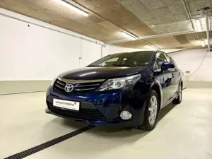 Toyota Avensis Avensis Combi 1.8 Multidrive S "AUTOMATIK/1.HAND"