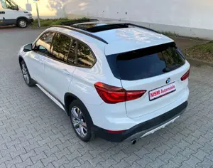 BMW X1 sDrive18d/Kamera/Panorama/HuD/ACC/Spurhalte Bild 3