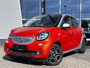 smart forFour Passion Glasdach Klimatronik SHZ BENZIN