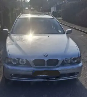 BMW 520 520i