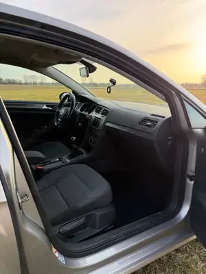 Volkswagen Golf Bild 2