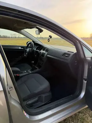 Volkswagen Golf Bild 4