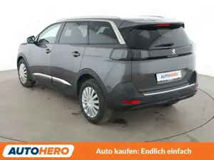 Peugeot 5008 1.2 PureTech Allure Pack Aut*7-SITZER*NAVI*TEMPO* Bild 4