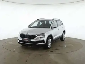 Skoda Karoq Selection TDI DSG|NAV|KAMERA|TRAVEL|WINTER