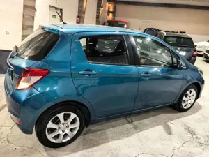 Toyota Yaris Life Touchscreen/Kamera/BT Bild 3