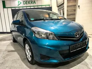Toyota Yaris Life Touchscreen/Kamera/BT Bild 2