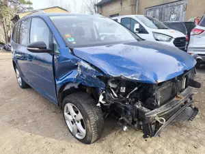 Volkswagen Touran 2.0 TDI 7 Sitze Airbags ok startet fährt