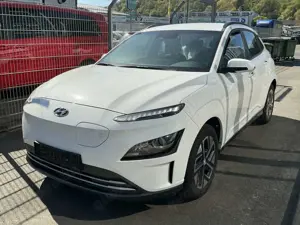 Hyundai KONA dig.Cockpit R.Cam Tempomat 1.Hand LED DAB