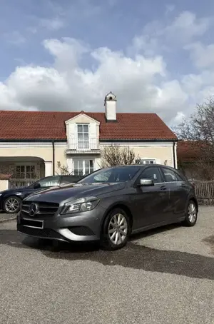 Mercedes-Benz A 180 A 180 BlueEfficiency (176.042)