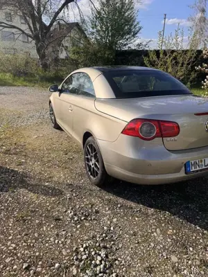 Volkswagen Eos 2.0 Bild 3
