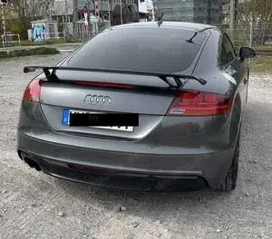 Audi TT Coupe 2.0 TDI quattro S tronic Bild 4