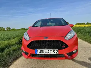 Ford Fiesta 1.6 EcoBoost mit Leder-Sport-Paket ST