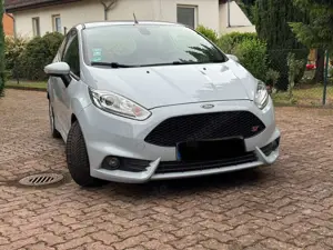 Ford Fiesta 1.6 EcoBoost ST200