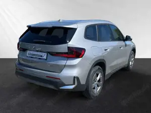 BMW X1 xDrive30e AHK|Panorama|Head-Up|PA+ Bild 3