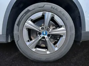 BMW X1 xDrive30e AHK|Panorama|Head-Up|PA+ Bild 5